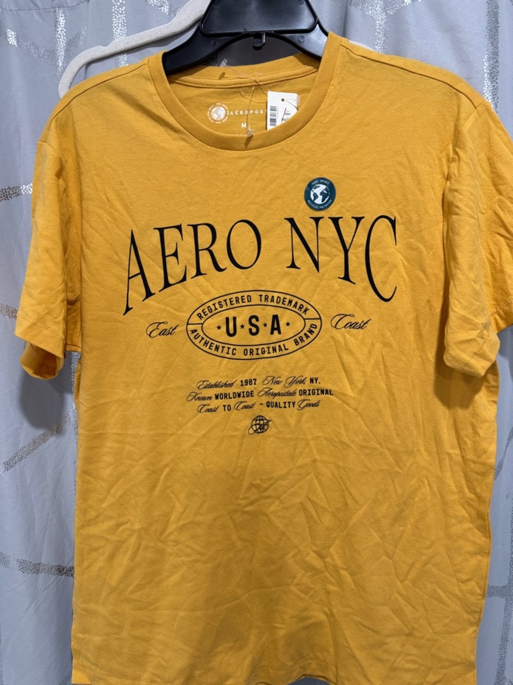 Aeropostale Aero NYC USA Graphic Tee Mustard Yellow Mens Medium